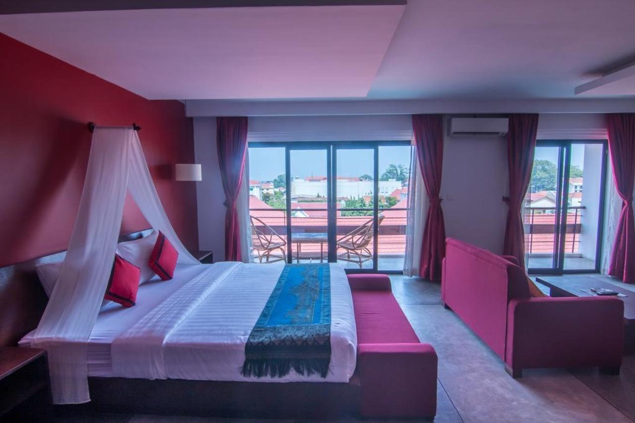 Mekong Angkor Palace Hotel Siem Reap Exteriör bild