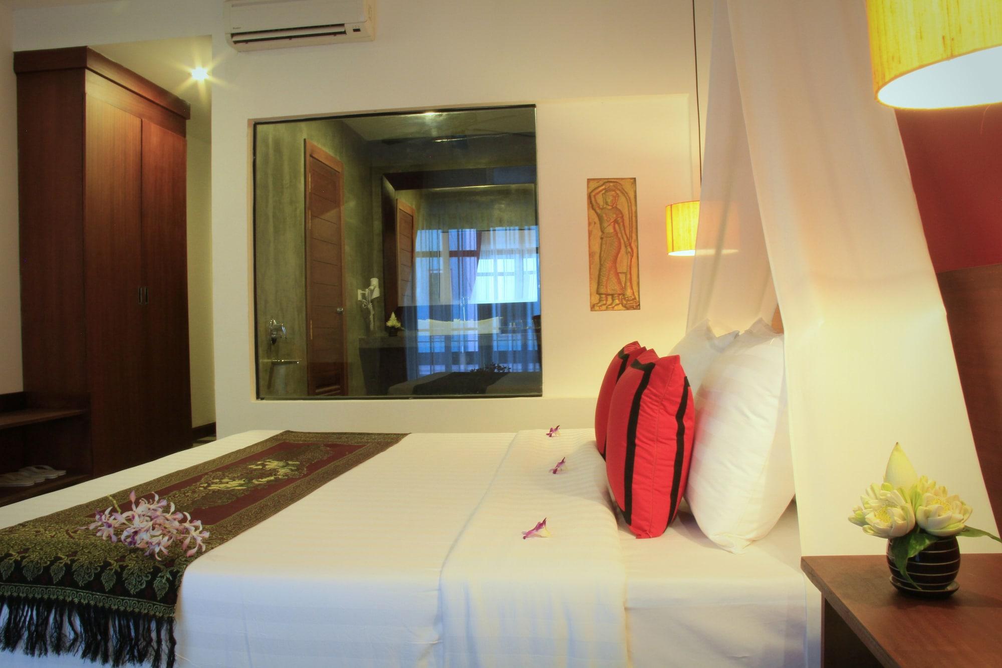 Mekong Angkor Palace Hotel Siem Reap Exteriör bild