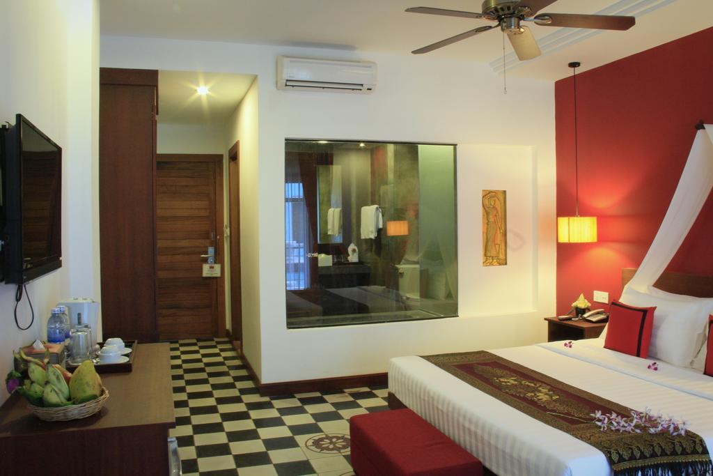 Mekong Angkor Palace Hotel Siem Reap Exteriör bild